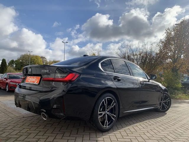 BMW 330 330i M-Sport Sedan xDrive
