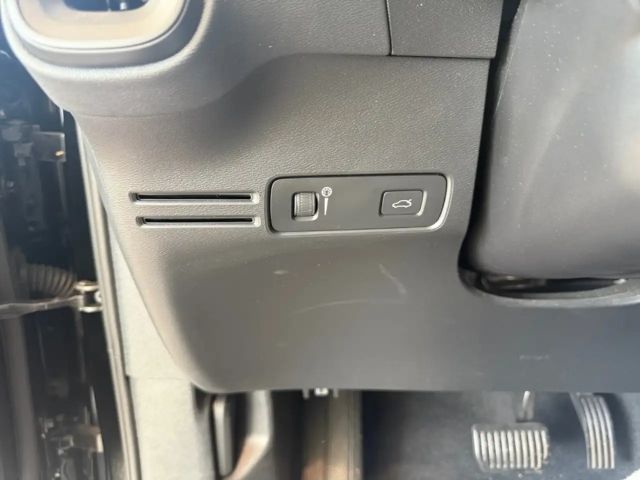 Volvo XC40 Core Momentum