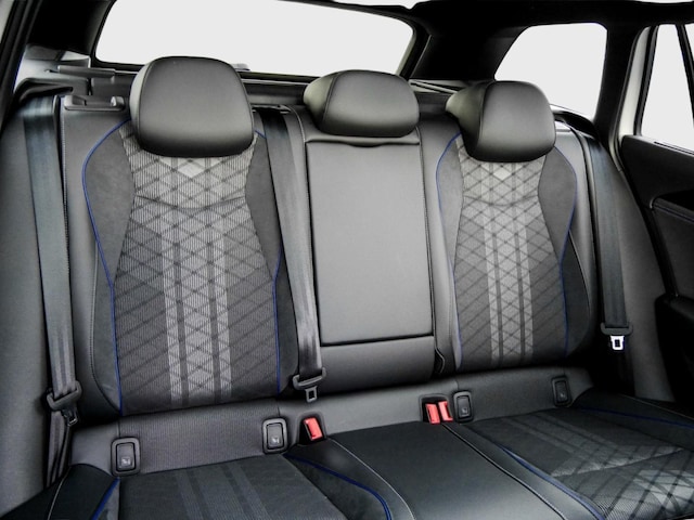 Volkswagen Passat 2.0 TDI DSG R-Line Variant