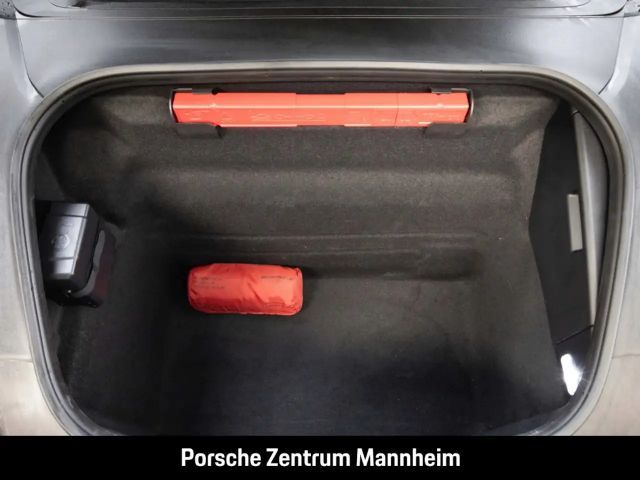 Porsche 992 Cabrio Carrera GTS