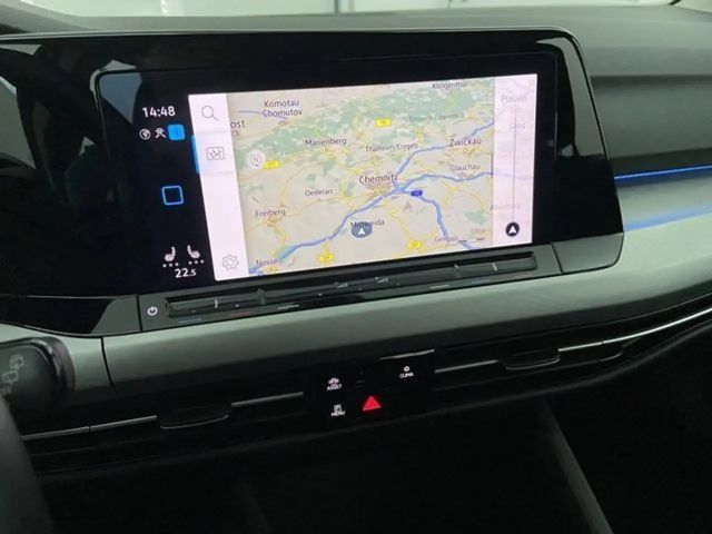 Volkswagen Golf 1.0 TSI DSG Life Variant