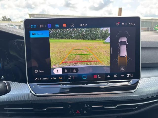 Volkswagen Golf 1.5 eTSI Golf VIII