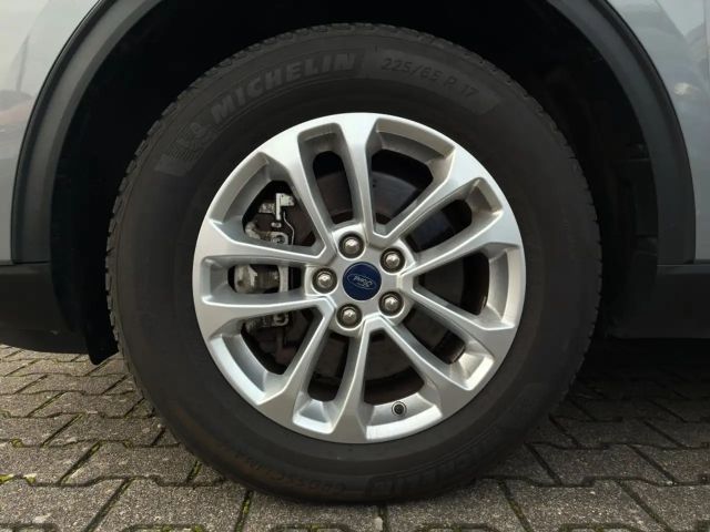 Ford Kuga Plug in Hybrid Titanium