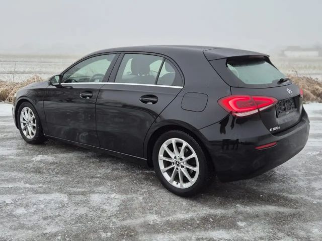 Mercedes-Benz A 180 A 180 d Hatchback