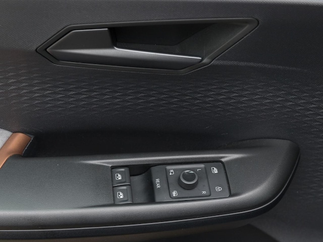 Cupra Born Born ACC KAMERA LED LM19 NAVI SITZHZ