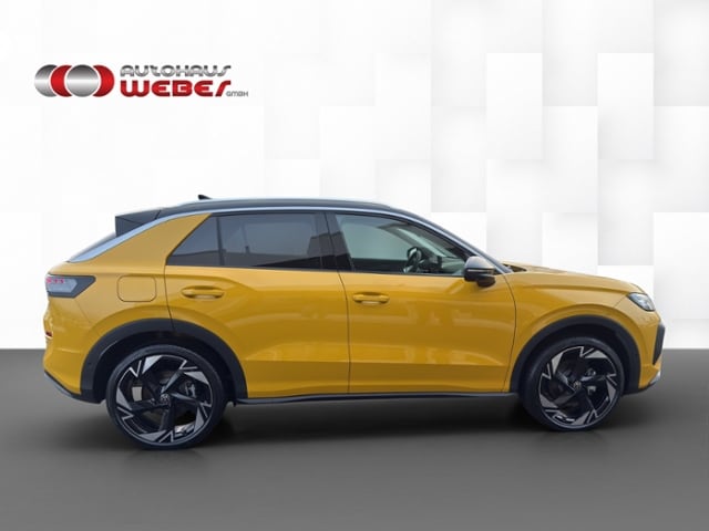 Volkswagen T-Roc 1.5l eTSI MATRIX+CARPLAY+AEREA+HEAD