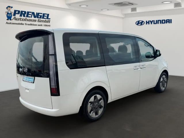 Hyundai Staria Trend