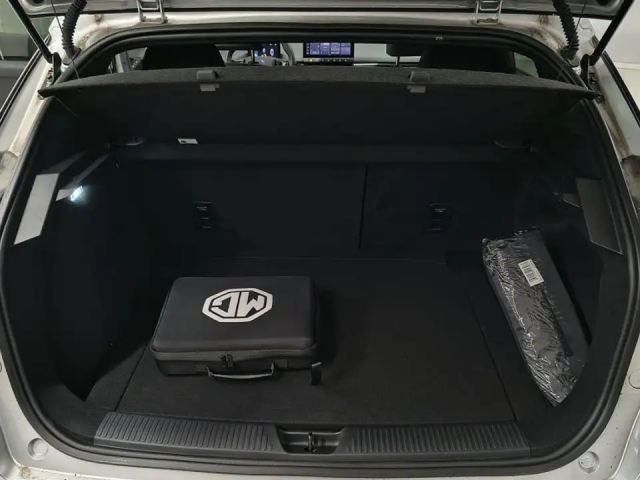 MG MG4 64 kWh Luxury