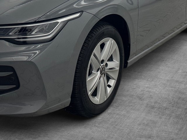 Volkswagen Golf 1.5 eTSI Golf VIII Life