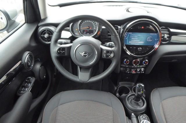 MINI Cooper 5-deurs Essential