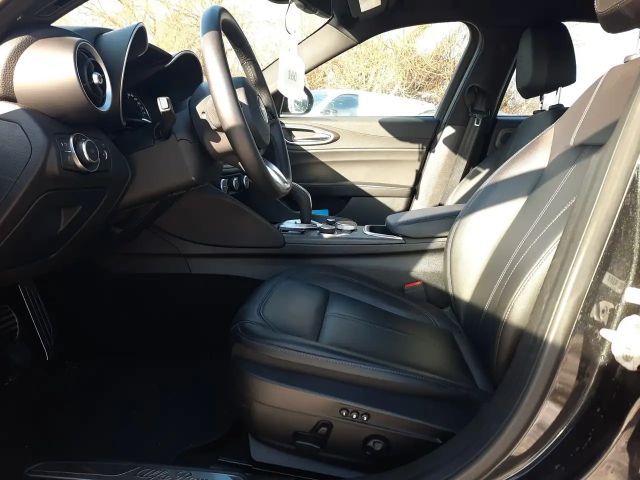 Alfa Romeo Giulia Q4 TI Turbo