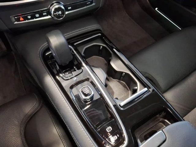 Volvo V90 AWD Dark T8 Ultimate