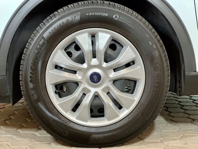 Ford Kuga Cool & Connect