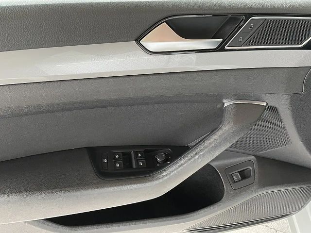 Volkswagen Passat 2.0 TDI Business DSG Variant