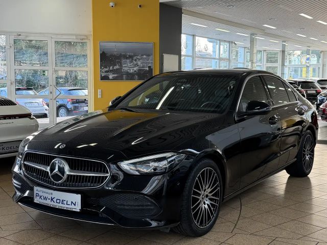 Mercedes-Benz C 200 C 200 d Sedan