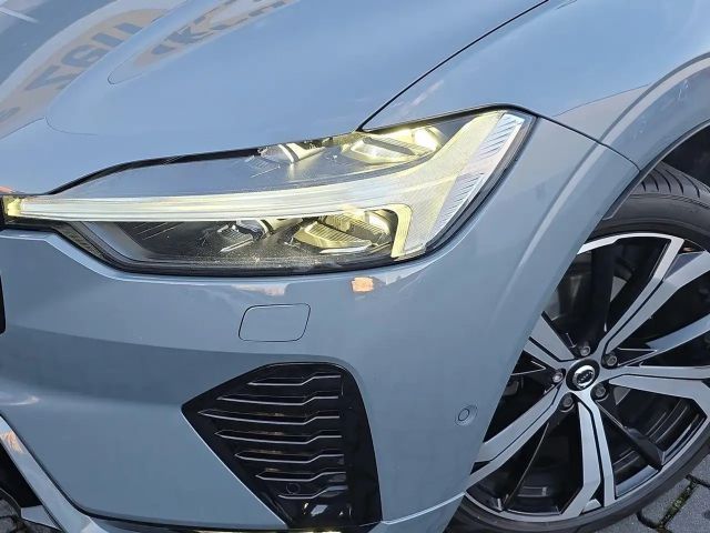 Volvo XC60 AWD Dark Plus