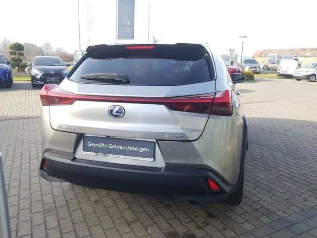 Lexus UX 250h