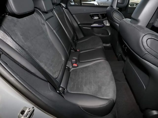 Mercedes-Benz GLC 300 4MATIC AMG Line GLC 300 d