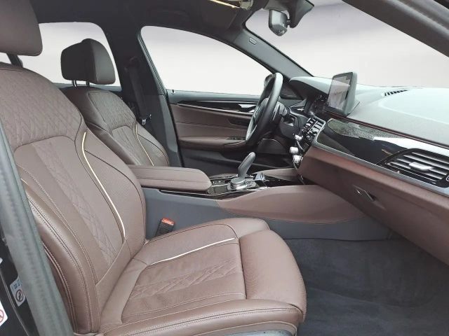 BMW 550 550i Sedan xDrive