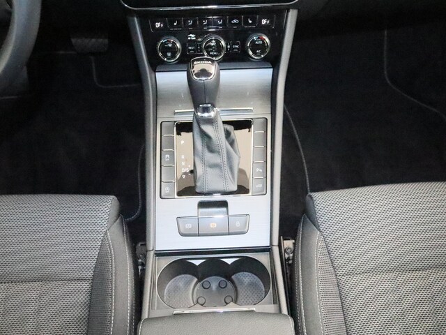 Skoda Superb 2.0 TDI Combi Style Style