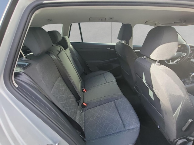 Volkswagen Golf 1.0 TSI Life Variant