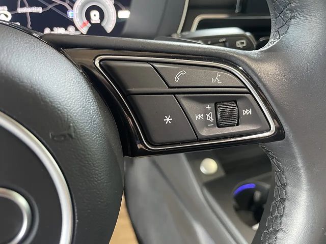 Audi A4 30 TDI Avant S-Tronic