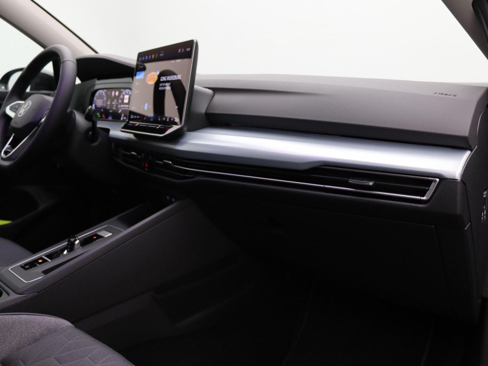 Volkswagen Golf 1.5 eTSI DSG Life