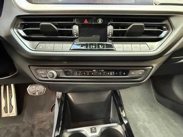 BMW 118 118i M-Sport Sedan