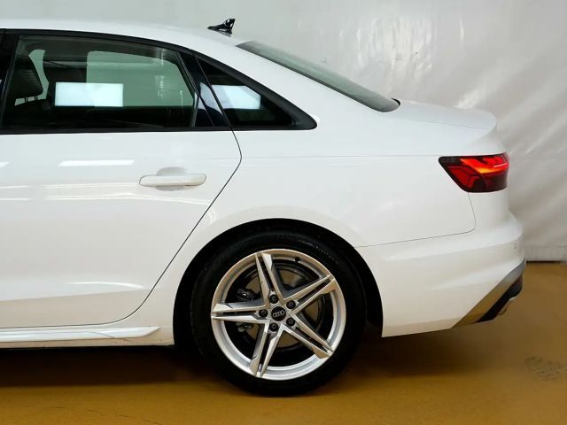 Audi A4 35 TDI S-Line S-Tronic Sedan