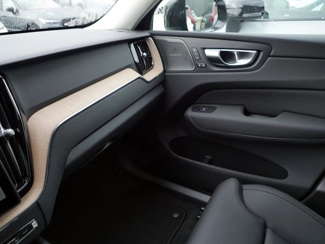 Volvo XC60 AWD Dark Plus Recharge T6