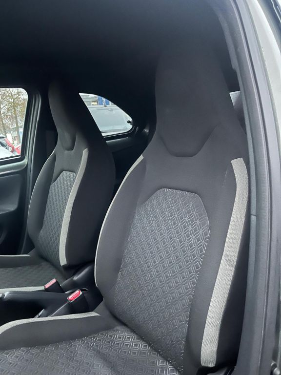 Toyota Aygo X 5-deurs Basis