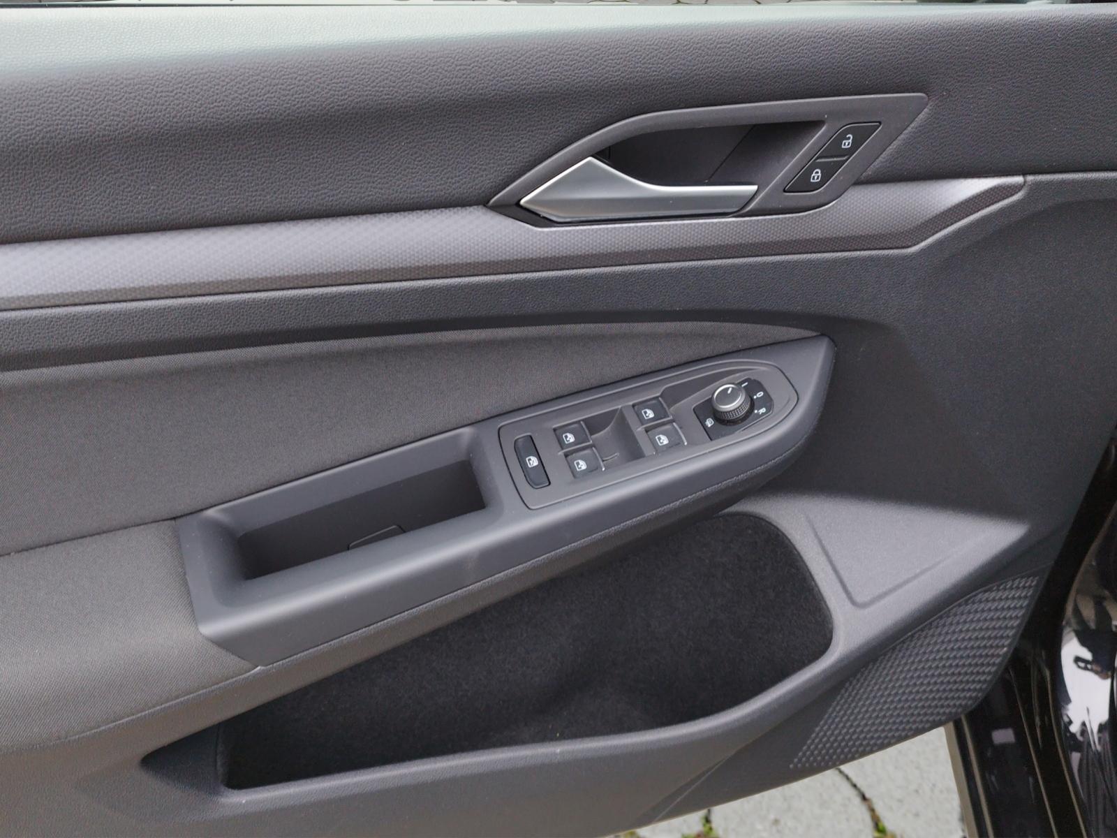 Volkswagen Golf 1.5 TSI Golf VIII