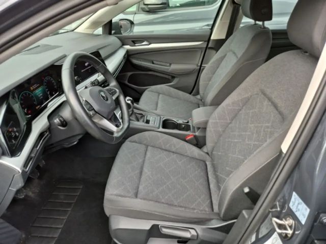 Volkswagen Golf 1.0 TSI Life Variant