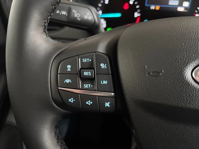 Ford Focus Titanium Wagon