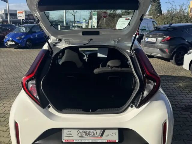 Toyota Aygo X Hatchback Play X-play