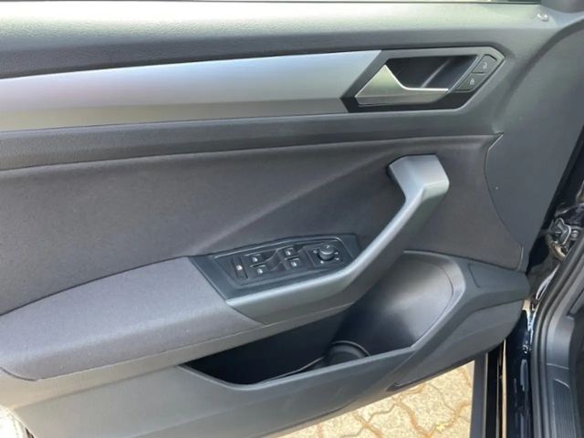 Volkswagen T-Roc 1.5 TSI Life
