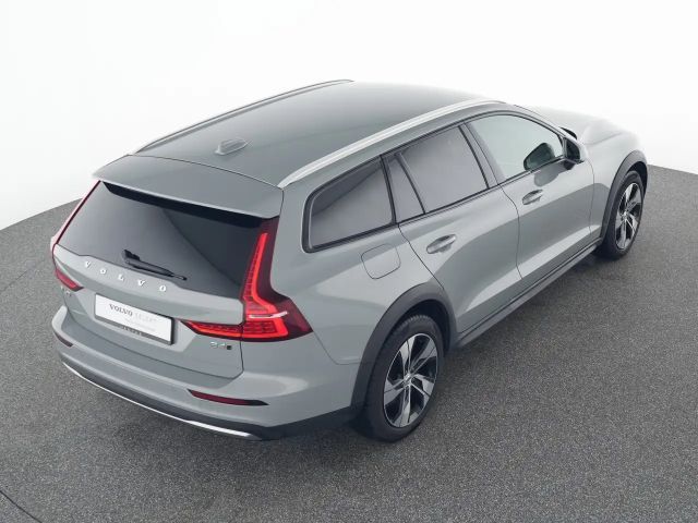 Volvo V60 AWD Plus