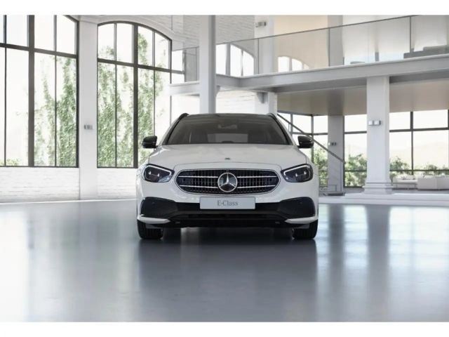 Mercedes-Benz E 220 AVANTGARDE E 220 d Estate