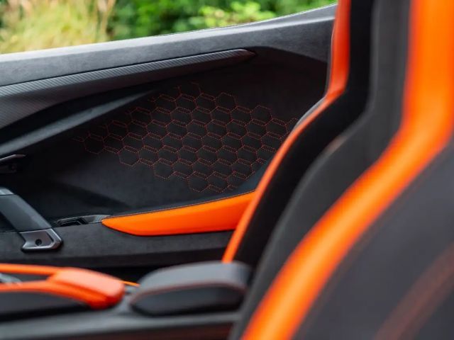 Lamborghini Revuelto *AD PERSONAM*CARBON*FULL ASSIST*SONUS*