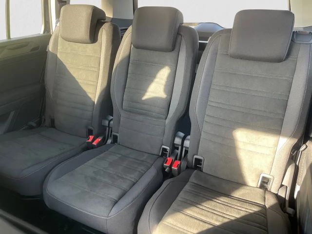 Volkswagen Touran DSG Highline