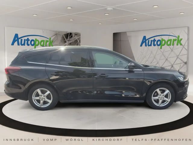 Ford Focus Style Titanium Wagon