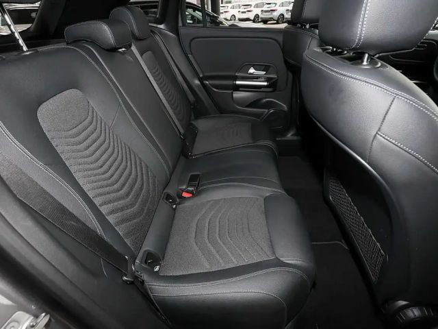 Mercedes-Benz GLA 250 GLA 250 e