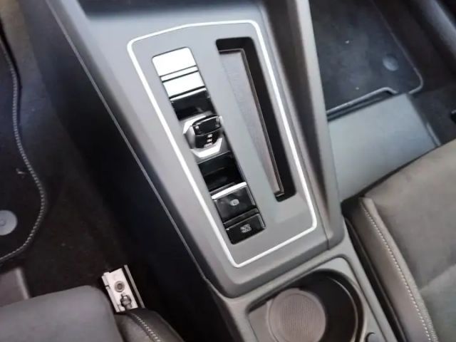 Volkswagen Golf Business DSG Variant