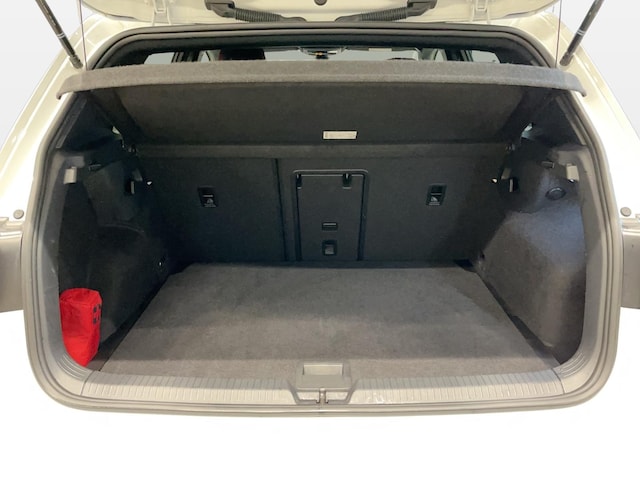 Volkswagen Golf 2.0 TSI DSG Golf VIII