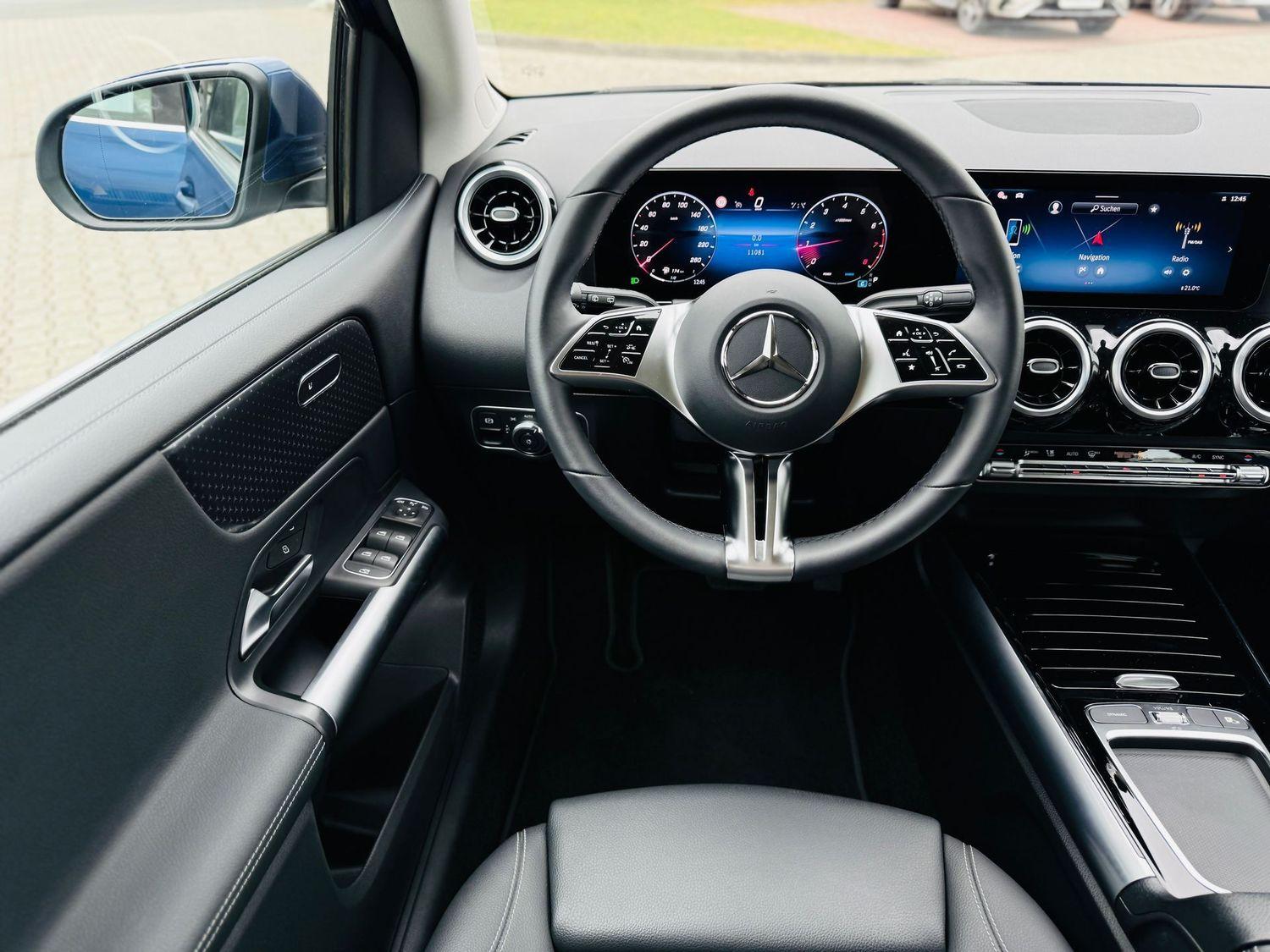 Mercedes-Benz B 200 Progressive Sedan