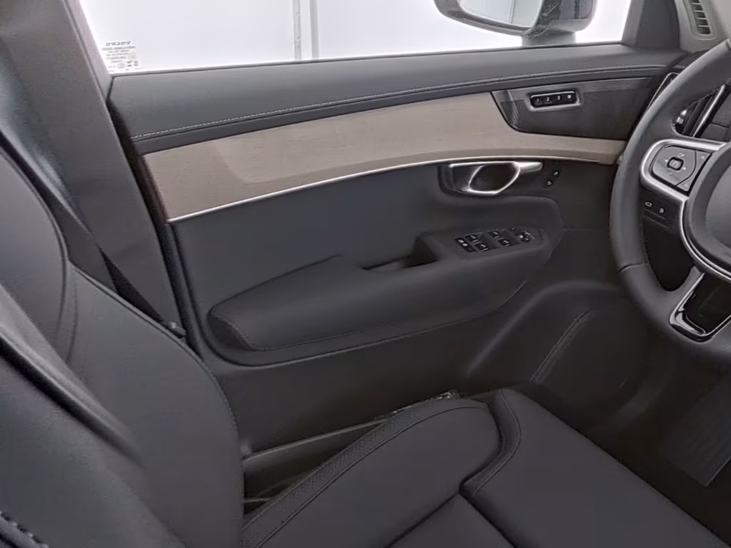 Volvo XC90 Dark Plus Recharge