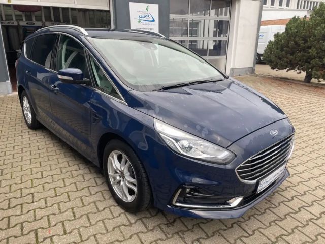 Ford S-Max Titanium