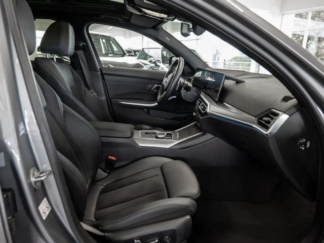 BMW 320 320i M-Sport Touring