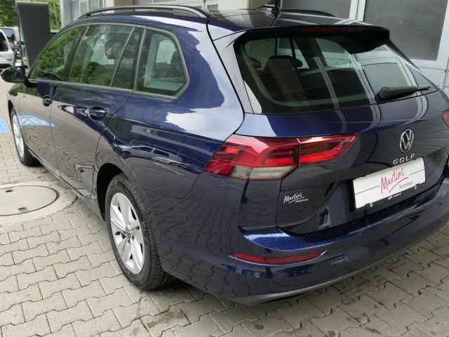 Volkswagen Golf Life Variant