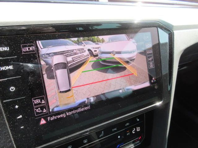 Volkswagen Passat 1.5 TSI Business DSG Variant